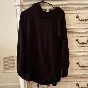 Solid black amber